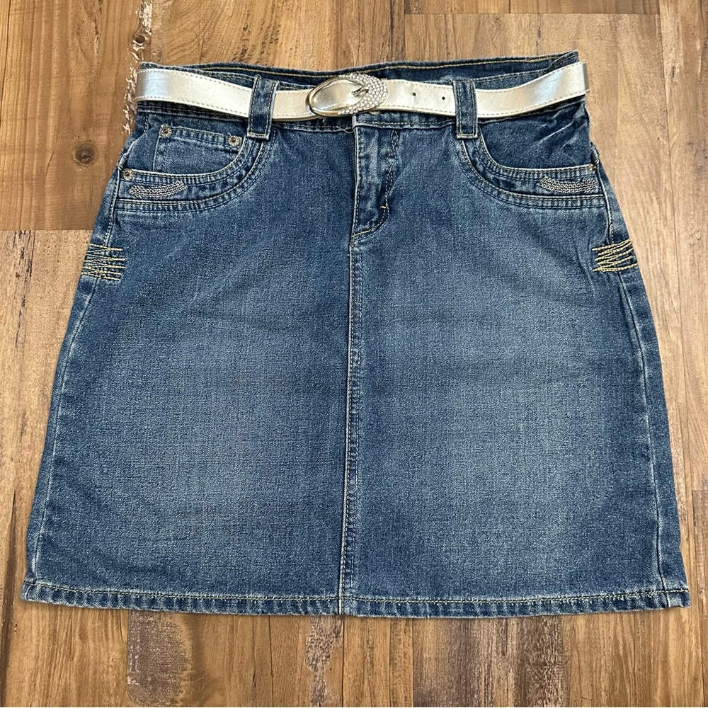 VTG Y2K 2000s Blue Jean Denim Fitted Mini Skirt w/ Rhinestone Belt